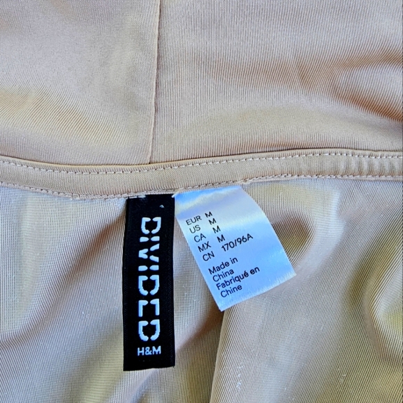 H&M Divided Beige/Light Gold Velour Cropped Hoodie. - Picture 7 of 8